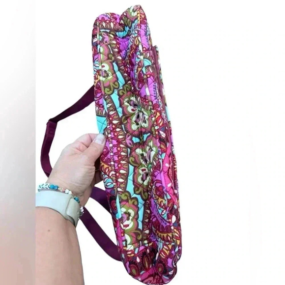 Vera Bradley essential messenger bag resort medallion - Picture 6 of 14